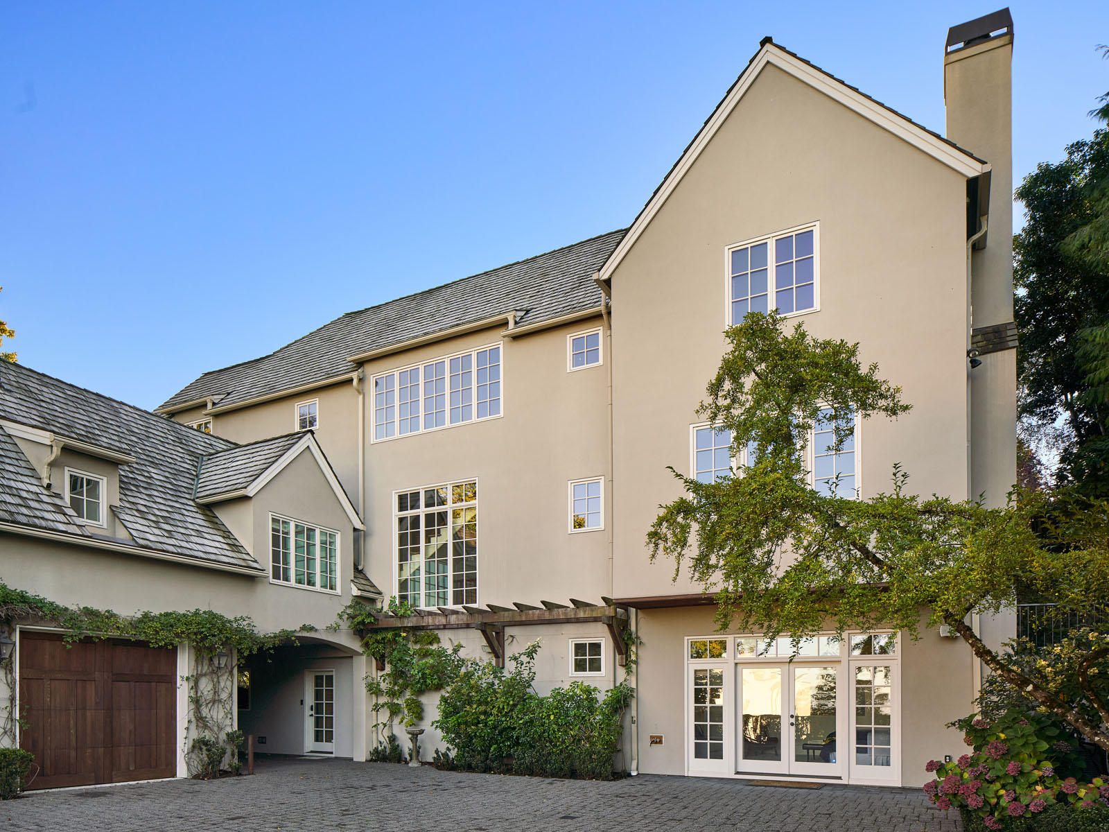 1948 SW Terrace Drive, 105s